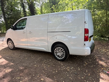 Used Vauxhall Vivaro 2023 for sale - 79216795: Photo