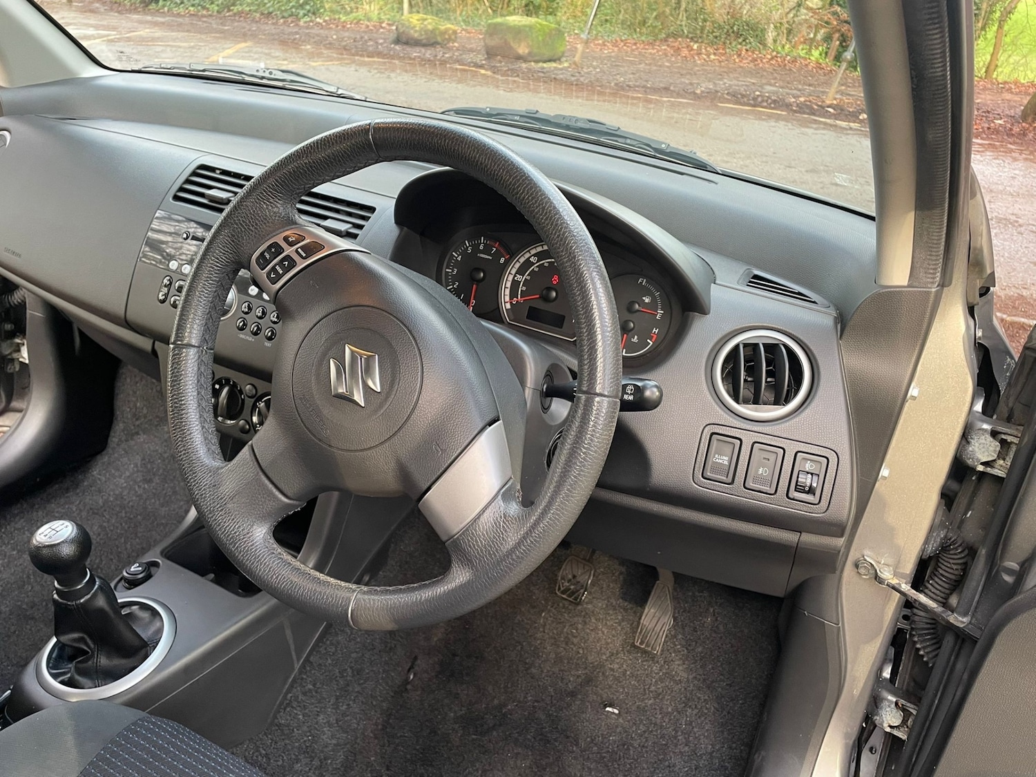 Used Suzuki Swift 2009 for sale - 77003702: Photo 16