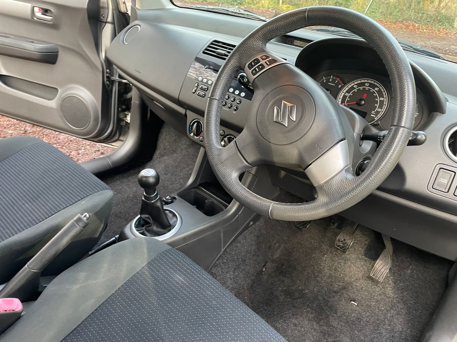 Used Suzuki Swift 2009 for sale - 77003702: Photo 21