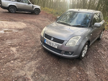 Used Suzuki Swift 2009 for sale - 77003702: Photo