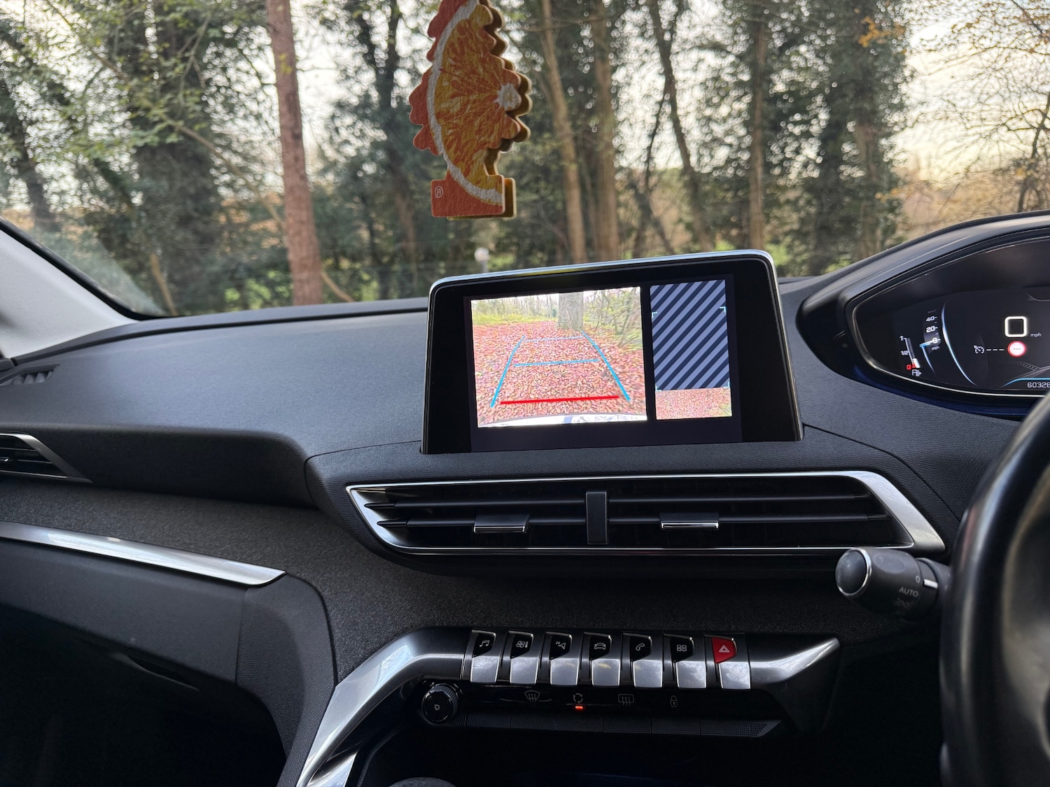 Used Peugeot 5008 2018 for sale - 76709196: Photo 24