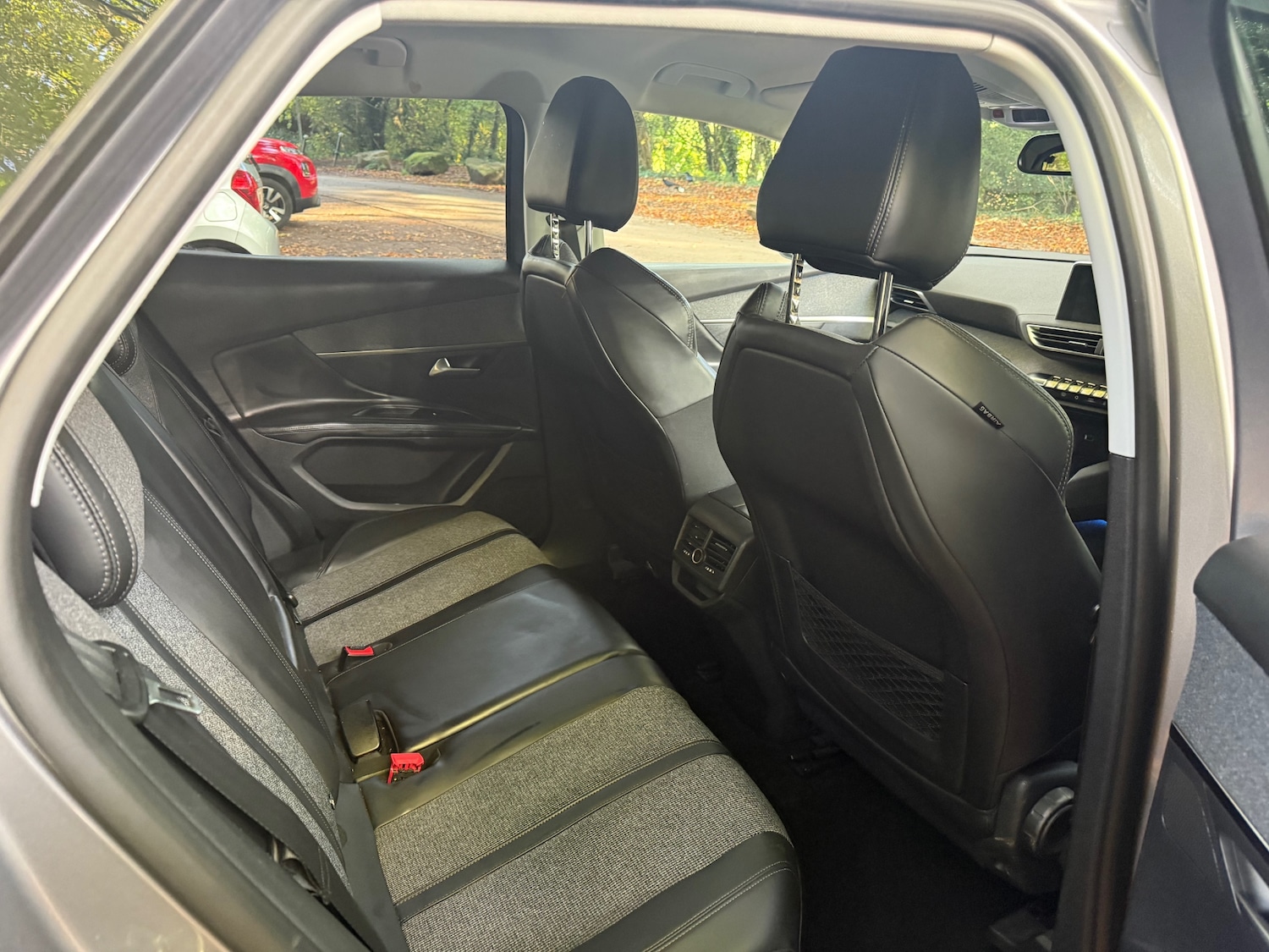 Used Peugeot 3008 2017 for sale - 76387427: Photo 26