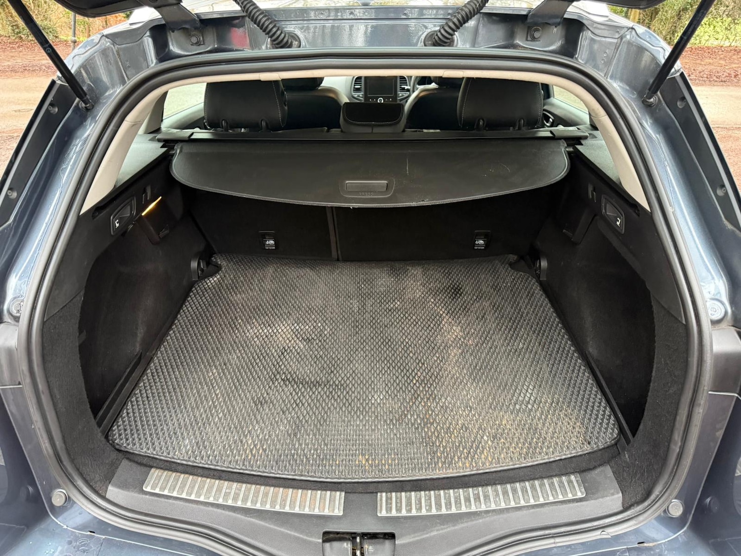 Used Renault Megane 2017 for sale - 77170396: Photo 23