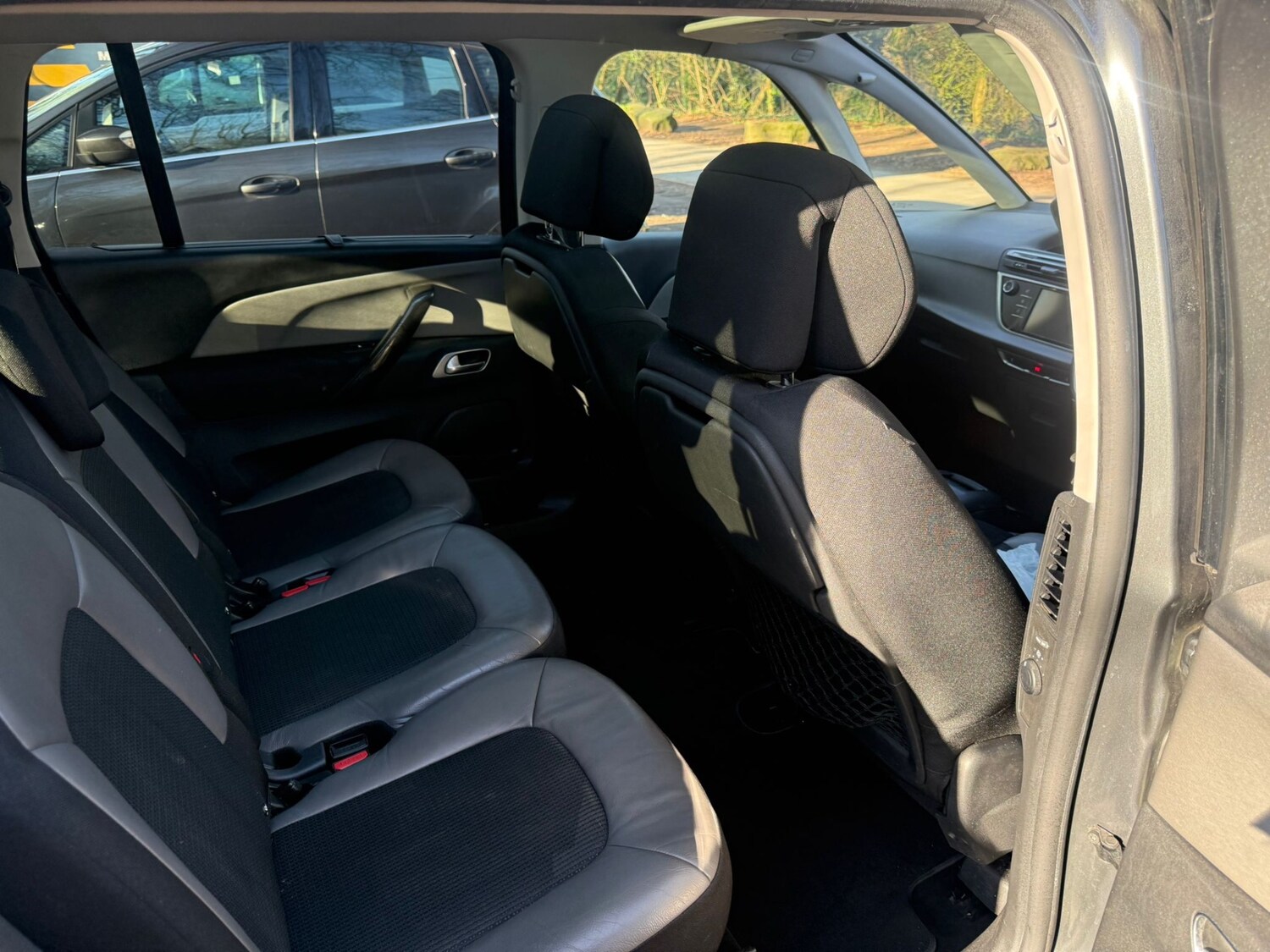 Used Citroen Grand C4 Picasso 2015 for sale - 77937325: Photo 27