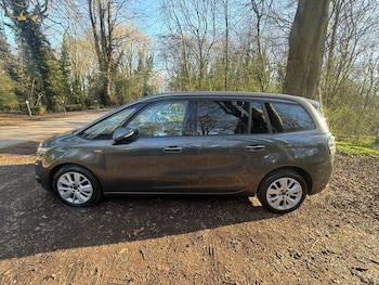 Used Citroen Grand C4 Picasso 2015 for sale - 77937325: Photo