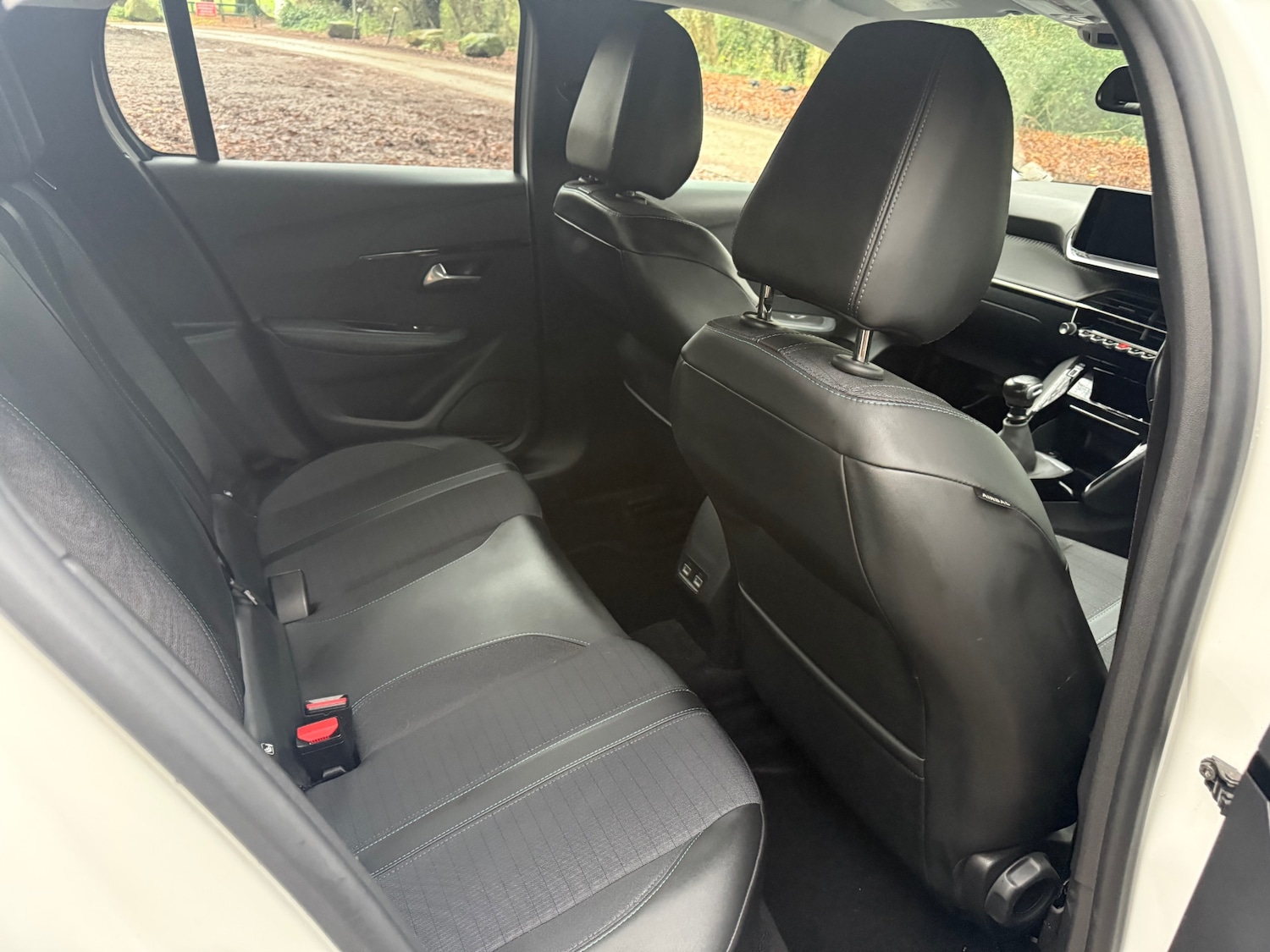 Used Peugeot 208 2021 for sale - 76682440: Photo 23