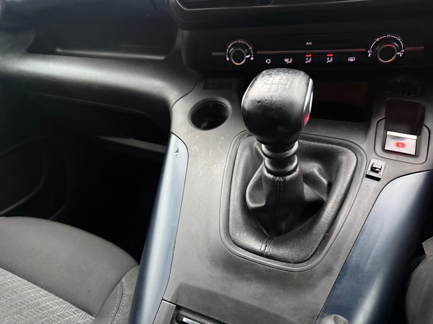 Used Peugeot Rifter 2019 for sale - 77337800: Photo 16