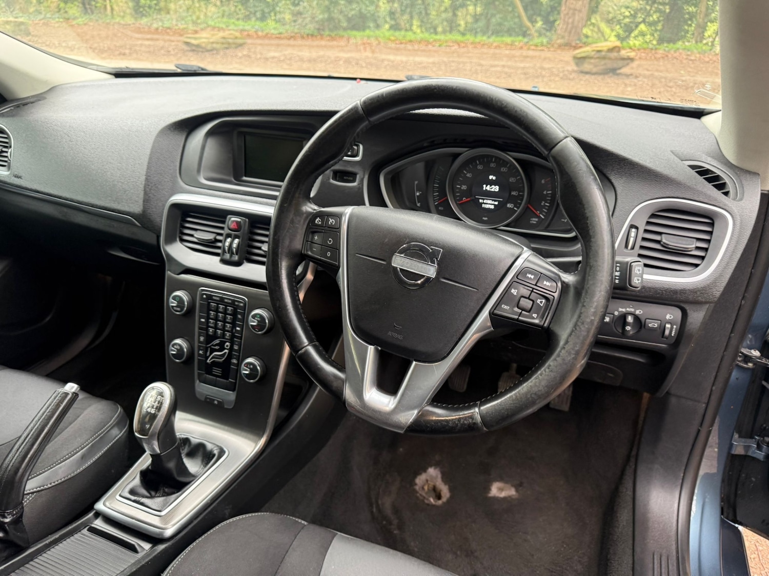 Used Volvo V40 2013 for sale - 78092917: Photo 17