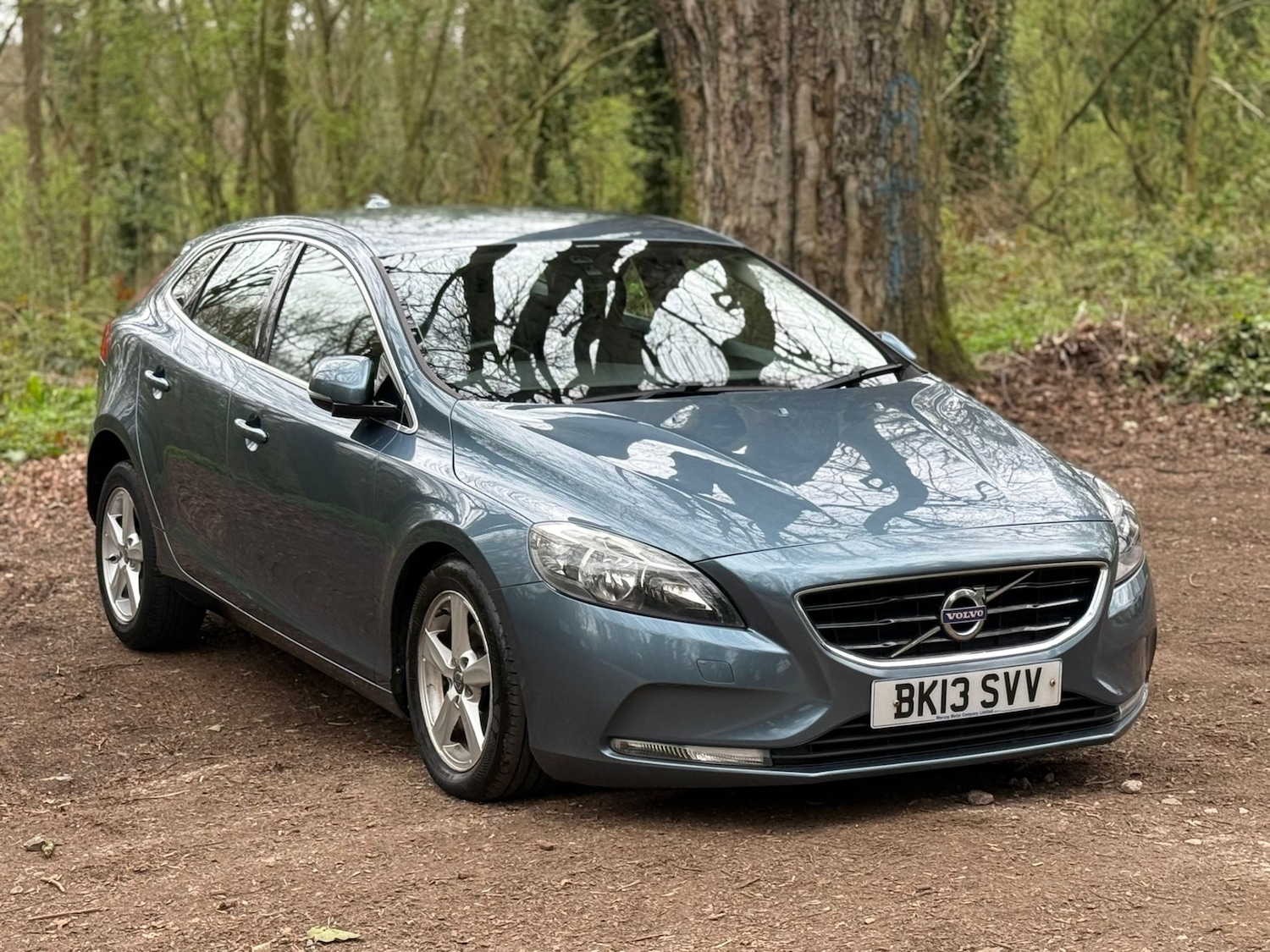 Used Volvo V40 2013 for sale - 78092917: Photo 2