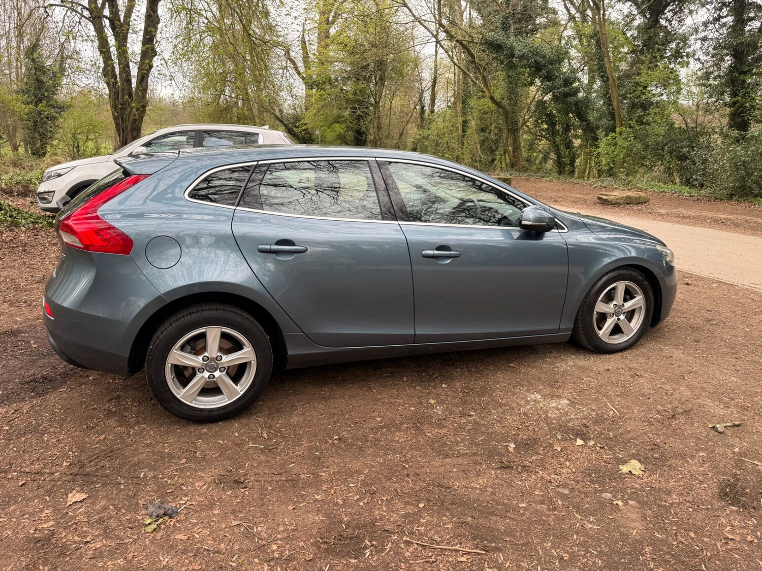 Used Volvo V40 2013 for sale - 78092917: Photo 24