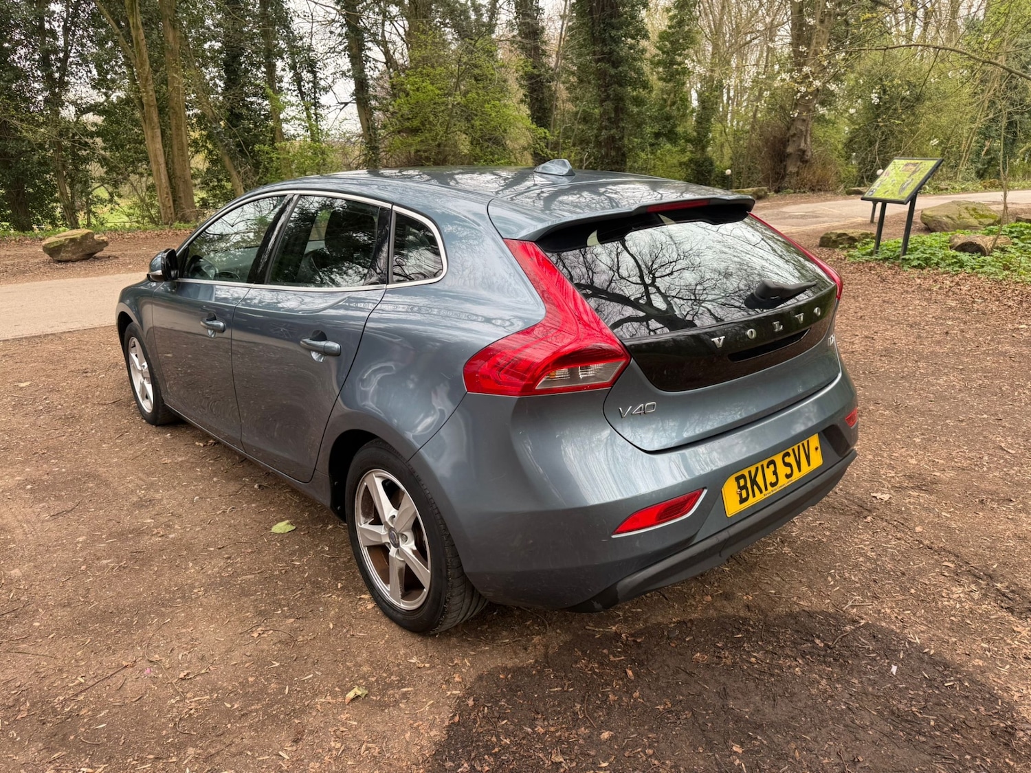Used Volvo V40 2013 for sale - 78092917: Photo 28
