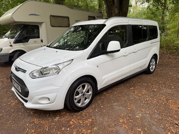 Used Ford Grand Tourneo Connect 2017 for sale - 75765706: Photo