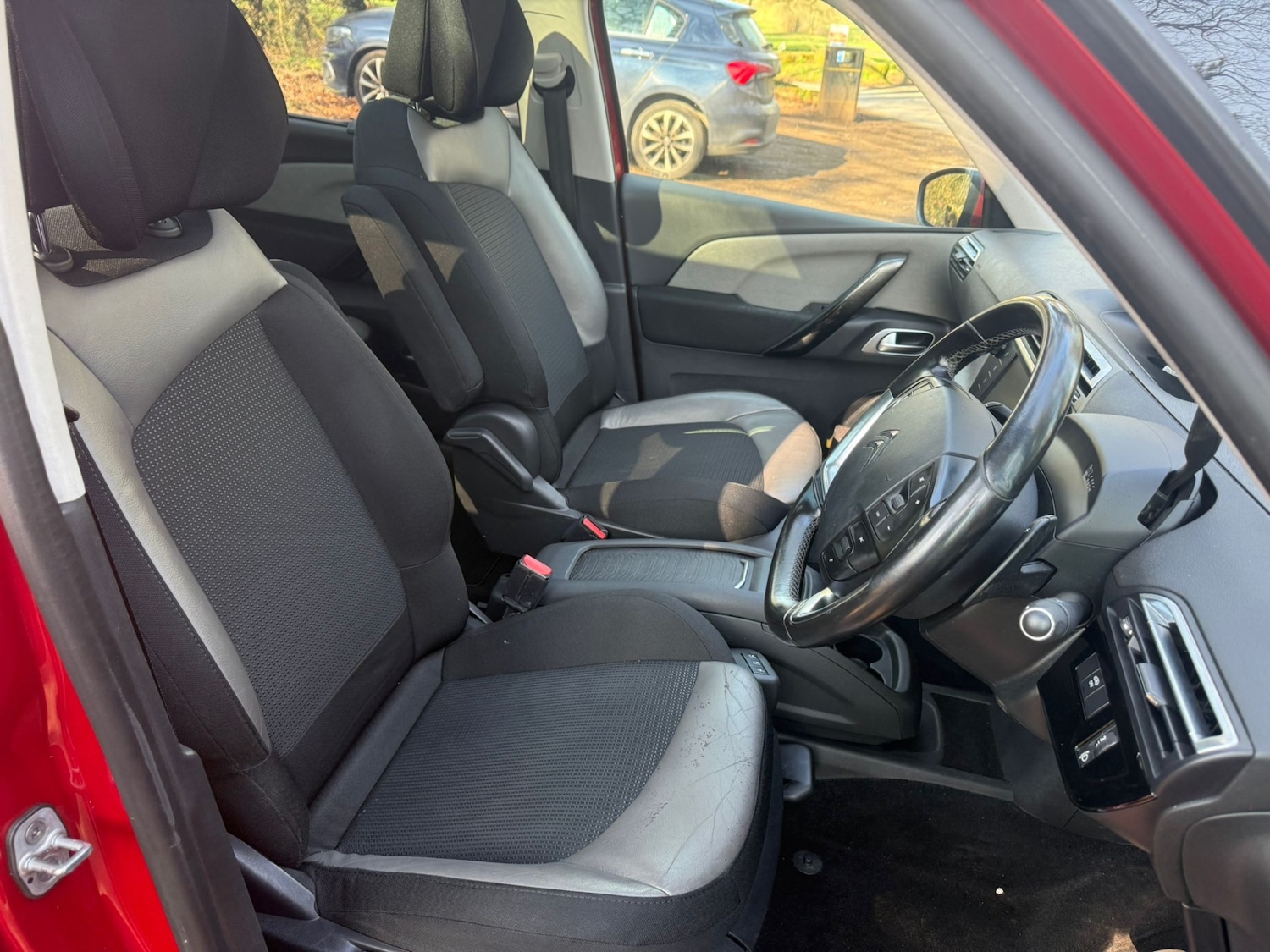 Used Citroen Grand C4 Picasso 2015 for sale - 77760421: Photo 25