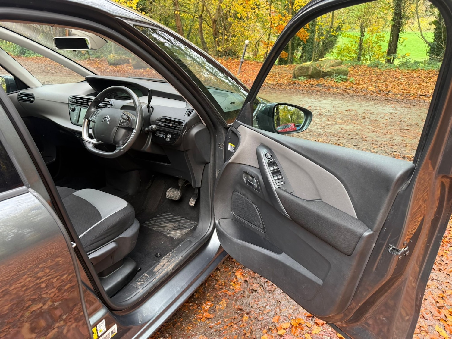 Used Citroen C4 Grand Picasso 2016 for sale - 76477740: Photo 25