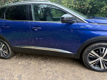 Used Peugeot 3008 2019 for sale - 76719103: Photo