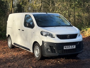 Used Peugeot Expert 2019 for sale - 76599399: Photo