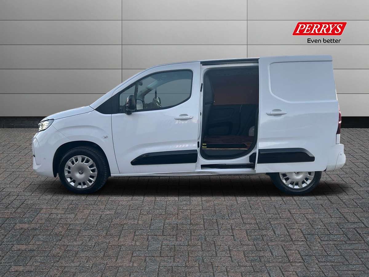 Used Vauxhall Combo 2024 for sale - 76542408: Photo 3