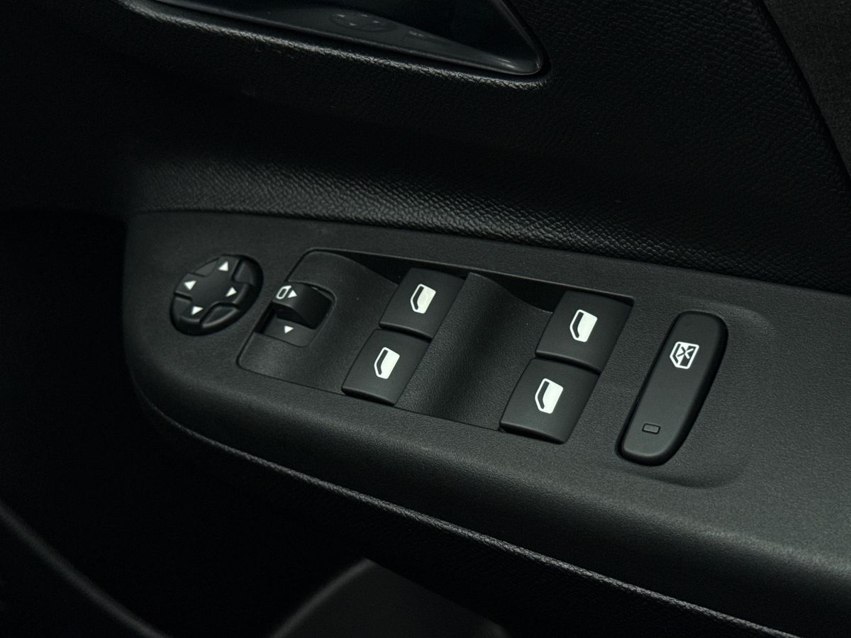 Used Vauxhall Corsa 2025 for sale - 76957946: Photo 18