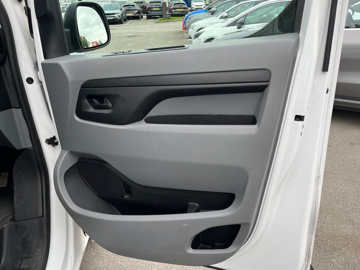 Used Vauxhall Vivaro 2022 for sale - 75996008: Photo 44