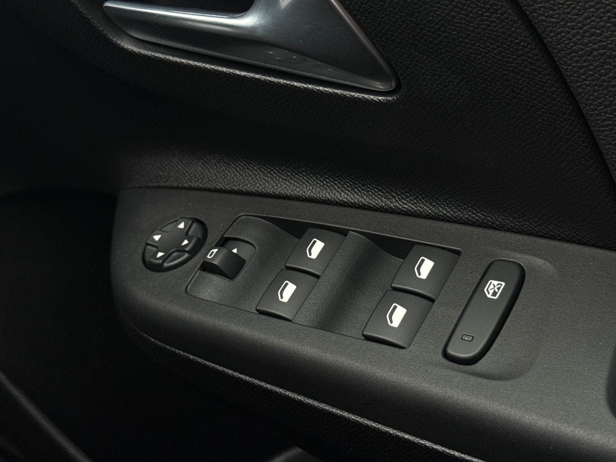 Used Vauxhall Corsa 2025 for sale - 76412857: Photo 18