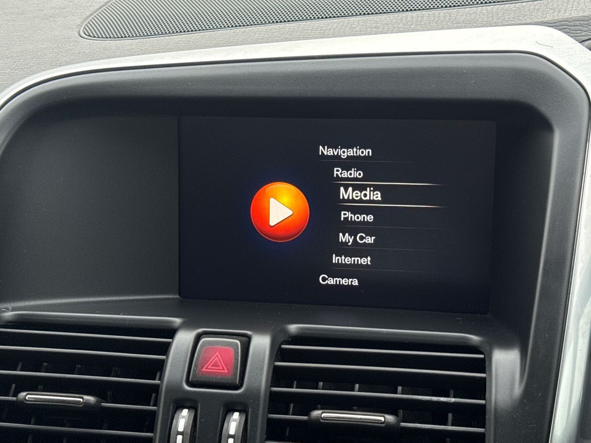 Used Volvo XC60 2017 for sale - 77113666: Photo 35