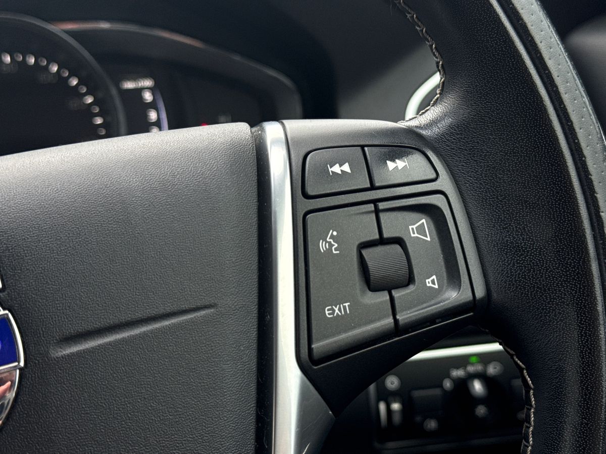 Used Volvo XC60 2017 for sale - 77113666: Photo 36