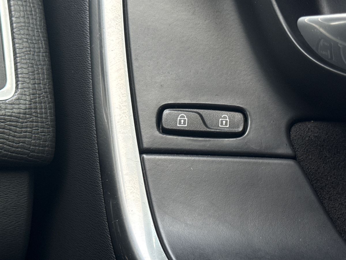 Used Volvo XC60 2017 for sale - 77113666: Photo 40