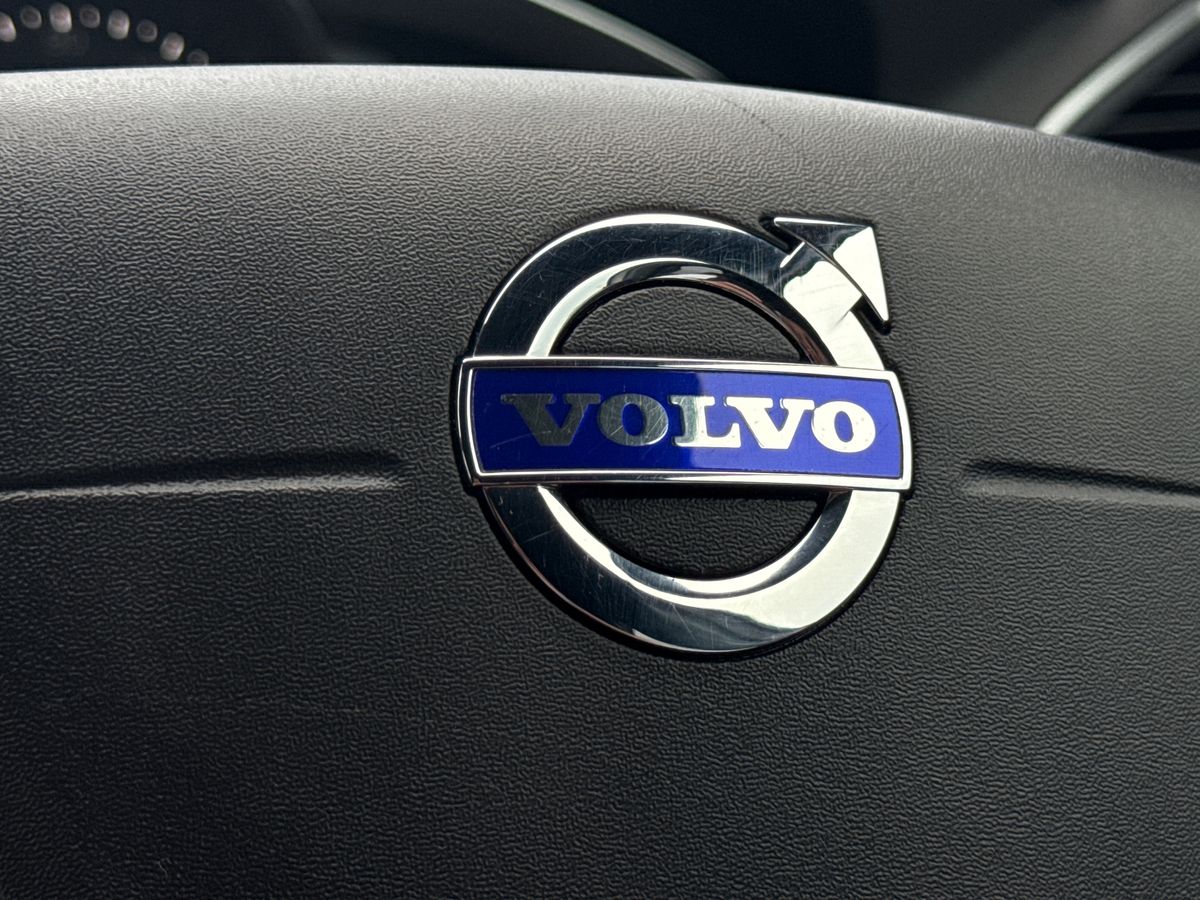 Used Volvo XC60 2017 for sale - 77113666: Photo 41