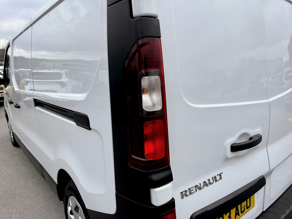 Used Renault Trafic 2023 for sale - 77604224: Photo 11