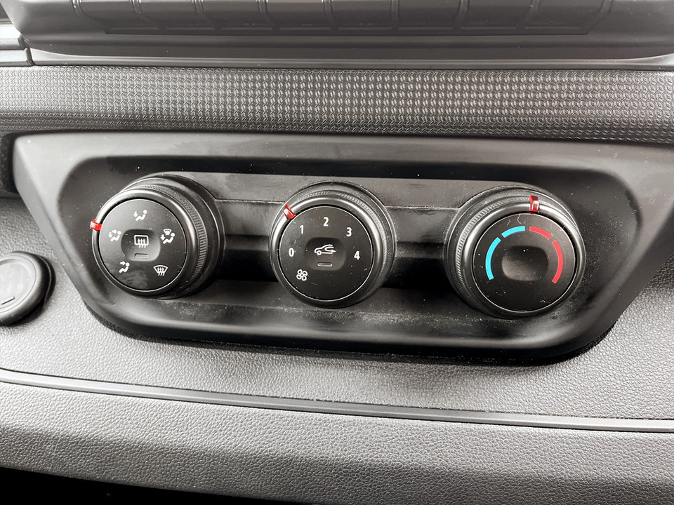 Used Renault Trafic 2023 for sale - 77604224: Photo 36