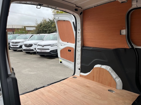 Used Toyota ProAce 2022 for sale - 76264128: Photo 31