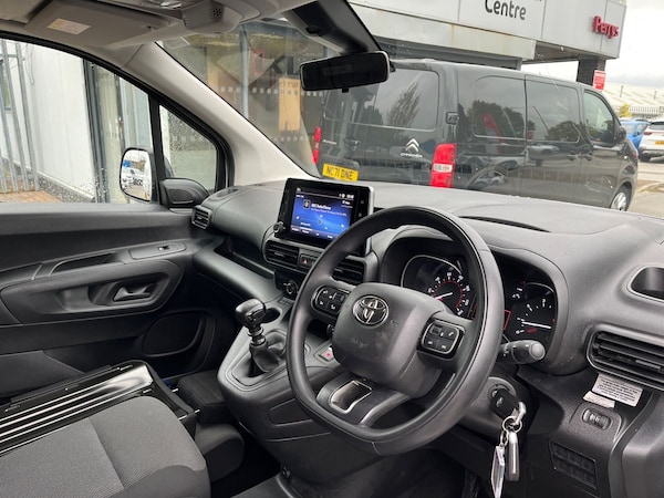 Used Toyota ProAce 2022 for sale - 76264128: Photo 34