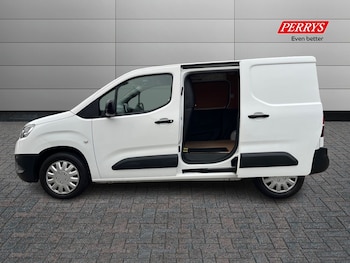 Used Toyota ProAce 2022 for sale - 76264128: Photo 3