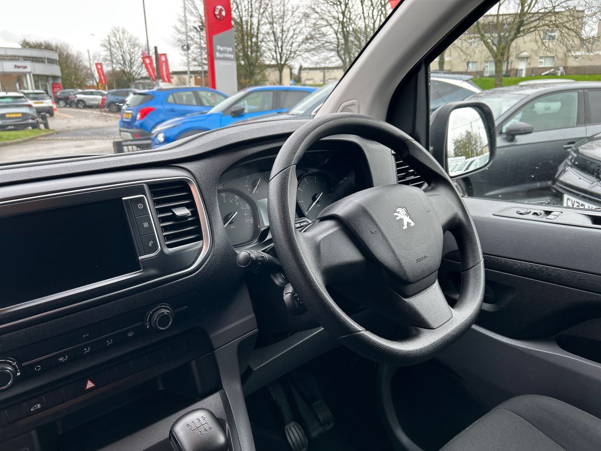 Used Peugeot Expert 2022 for sale - 76565847: Photo 39