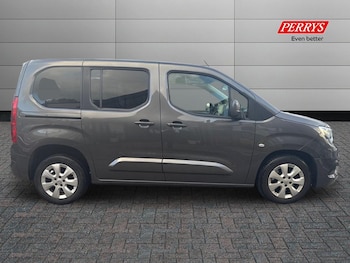 Used Vauxhall Combo Life 2021 for sale - 76565826: Photo