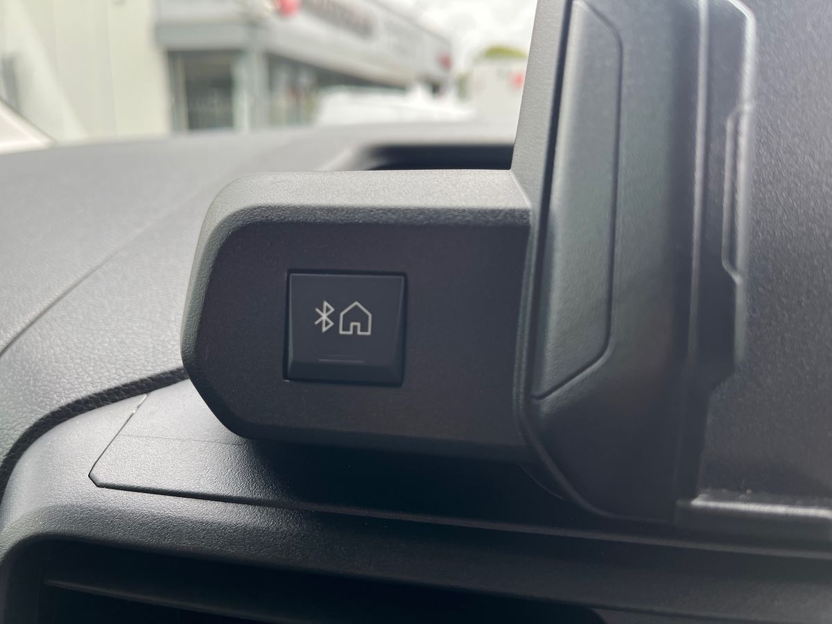 Vehicle 33