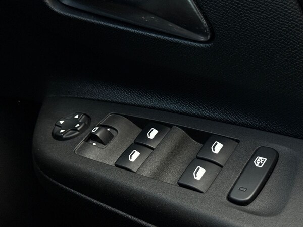 Used Vauxhall Corsa 2021 for sale - 76097434: Photo 18