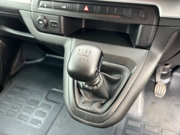 Used Vauxhall Vivaro 2023 for sale - 76090529: Photo 16