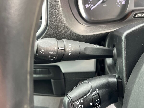 Used Vauxhall Vivaro 2023 for sale - 76090529: Photo 53