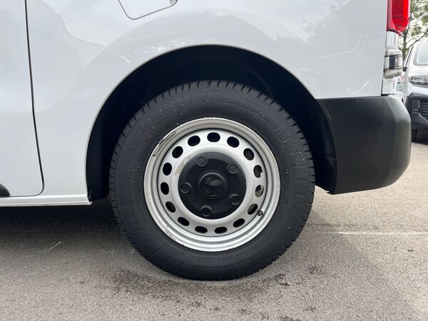 Used Vauxhall Vivaro 2023 for sale - 76090529: Photo 8