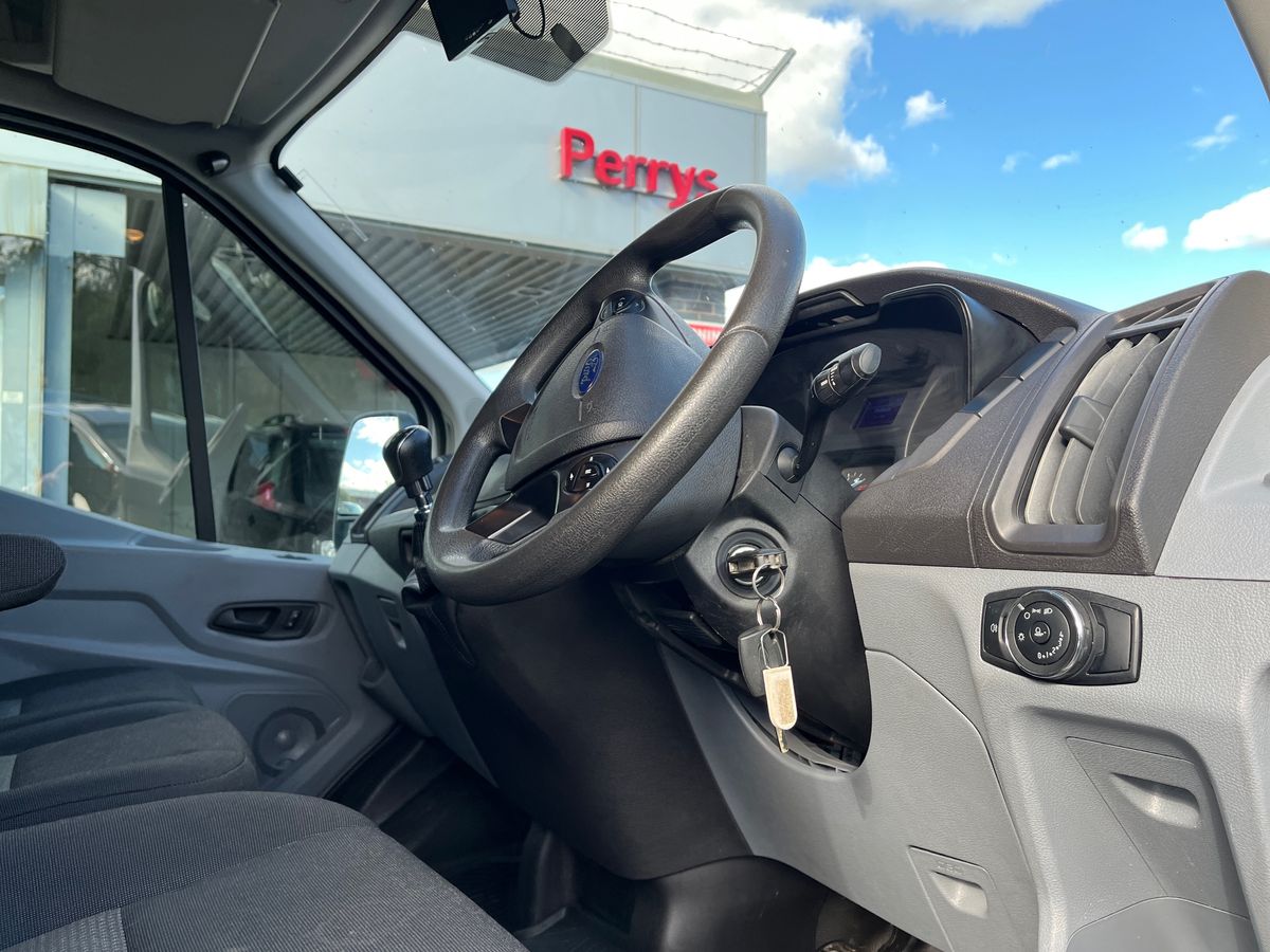 Used Ford Transit 2018 for sale - 78209494: Photo 46
