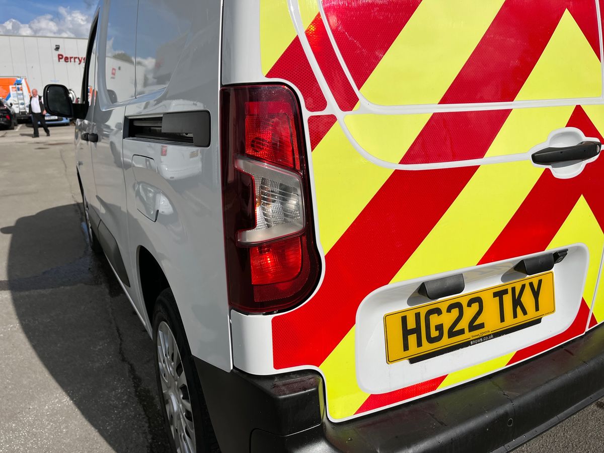 Vehicle 21