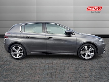 Used Peugeot 308 2018 for sale - 75661483: Photo