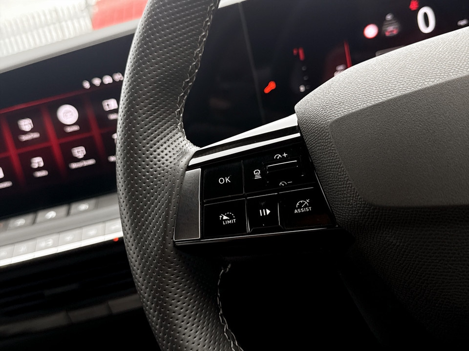 Used Vauxhall Astra 2025 for sale - 77398539: Photo 75