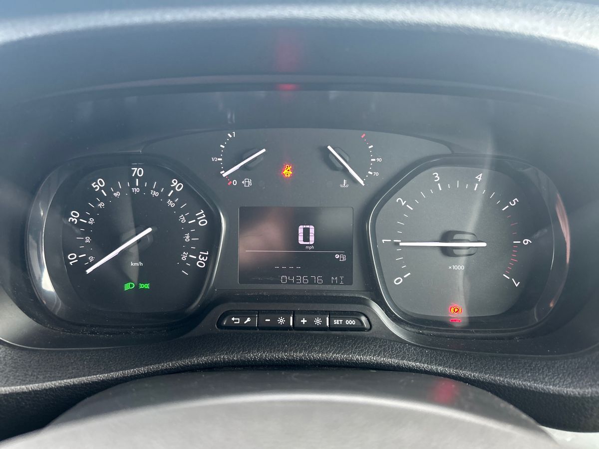 Used Vauxhall Vivaro 2022 for sale - 77002159: Photo 12