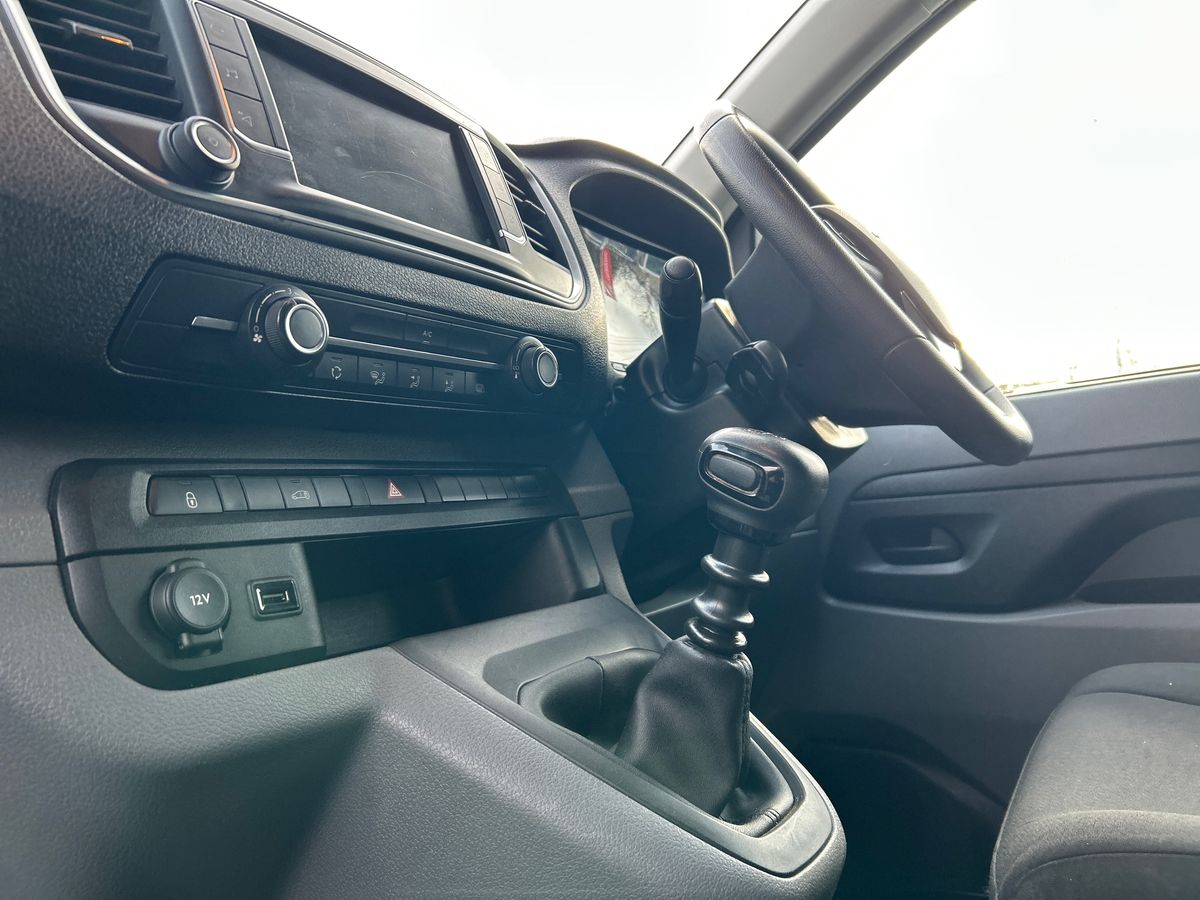 Used Vauxhall Vivaro 2022 for sale - 77002159: Photo 42