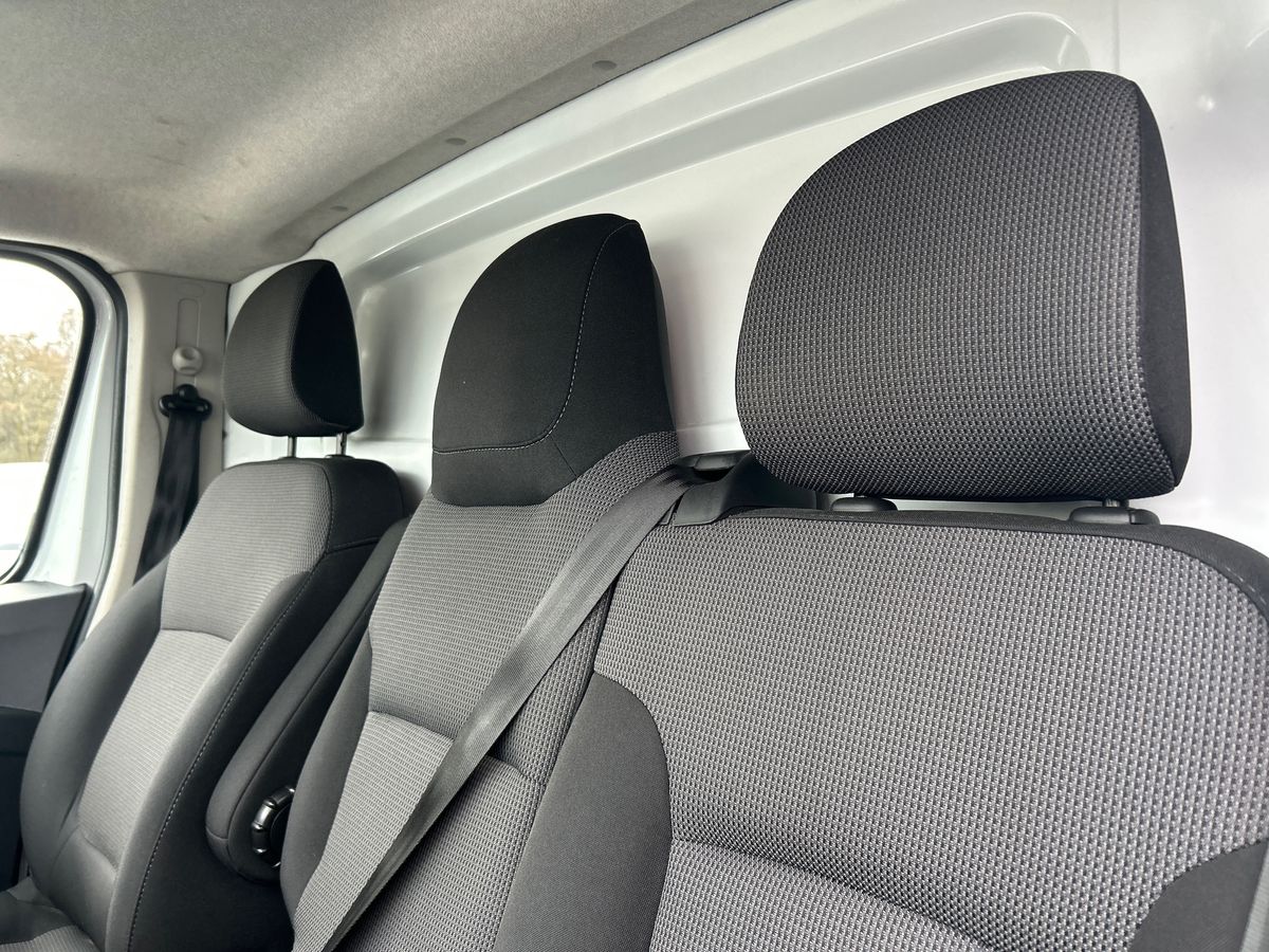 Used Renault Trafic 2023 for sale - 76638185: Photo 40