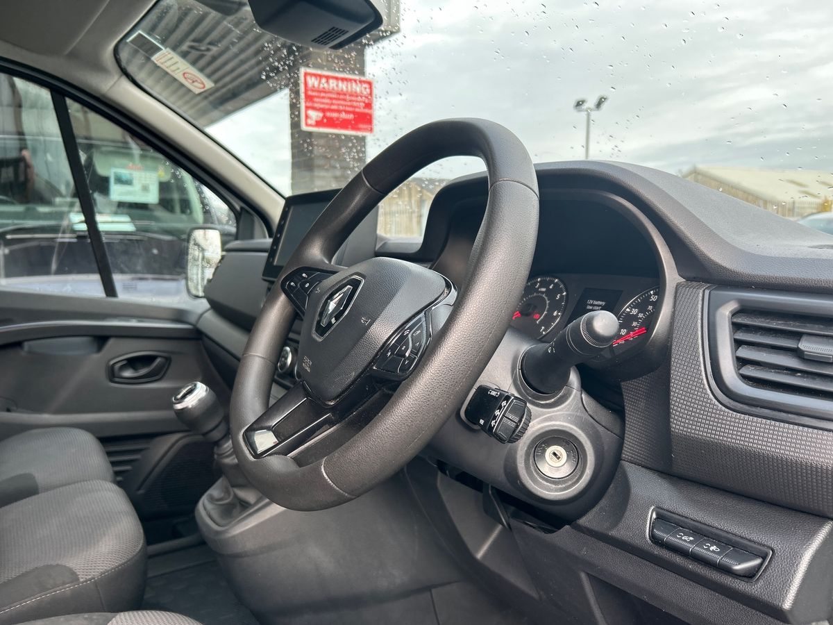 Used Renault Trafic 2023 for sale - 76638185: Photo 42