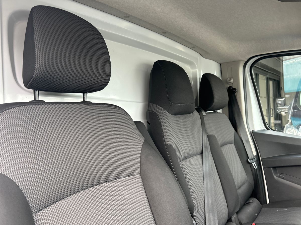 Used Renault Trafic 2023 for sale - 76638185: Photo 43