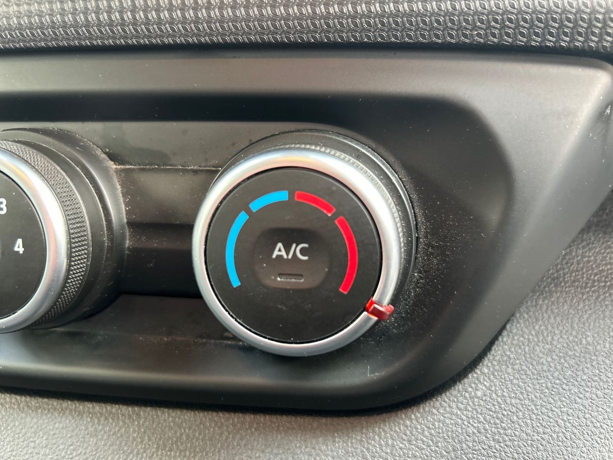 Used Renault Trafic 2023 for sale - 76638185: Photo 56